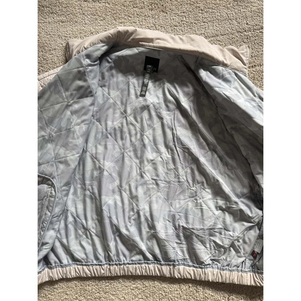 Vuori Echo Insulated Bomber Jacket in Oyster Ivory Size Large - Picture 5 of 8